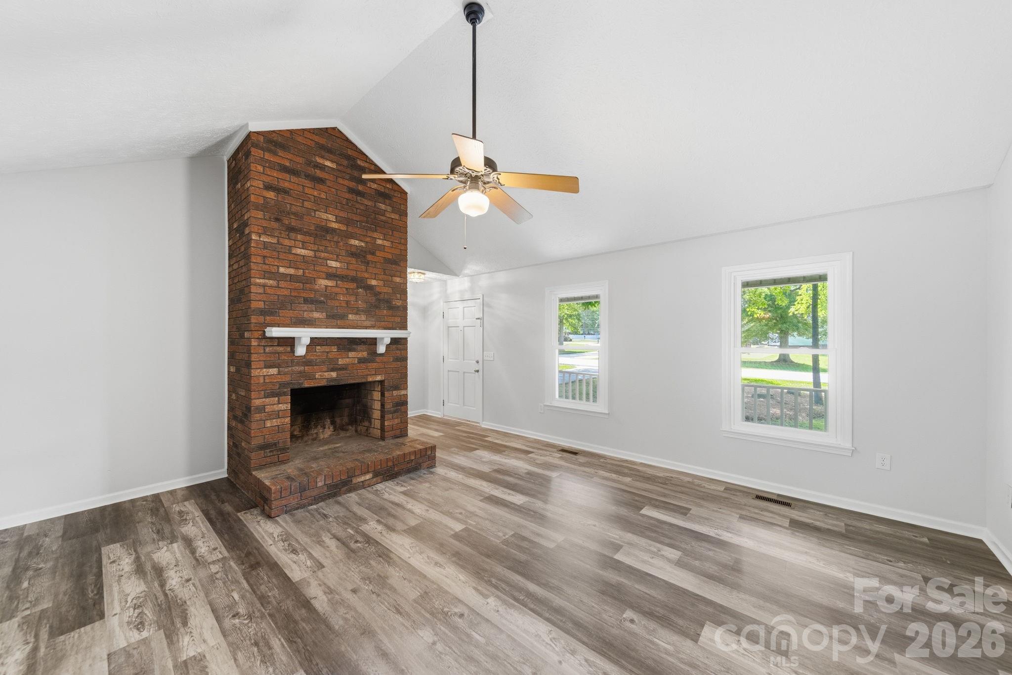 617 Autumn Drive Property Photo 11
