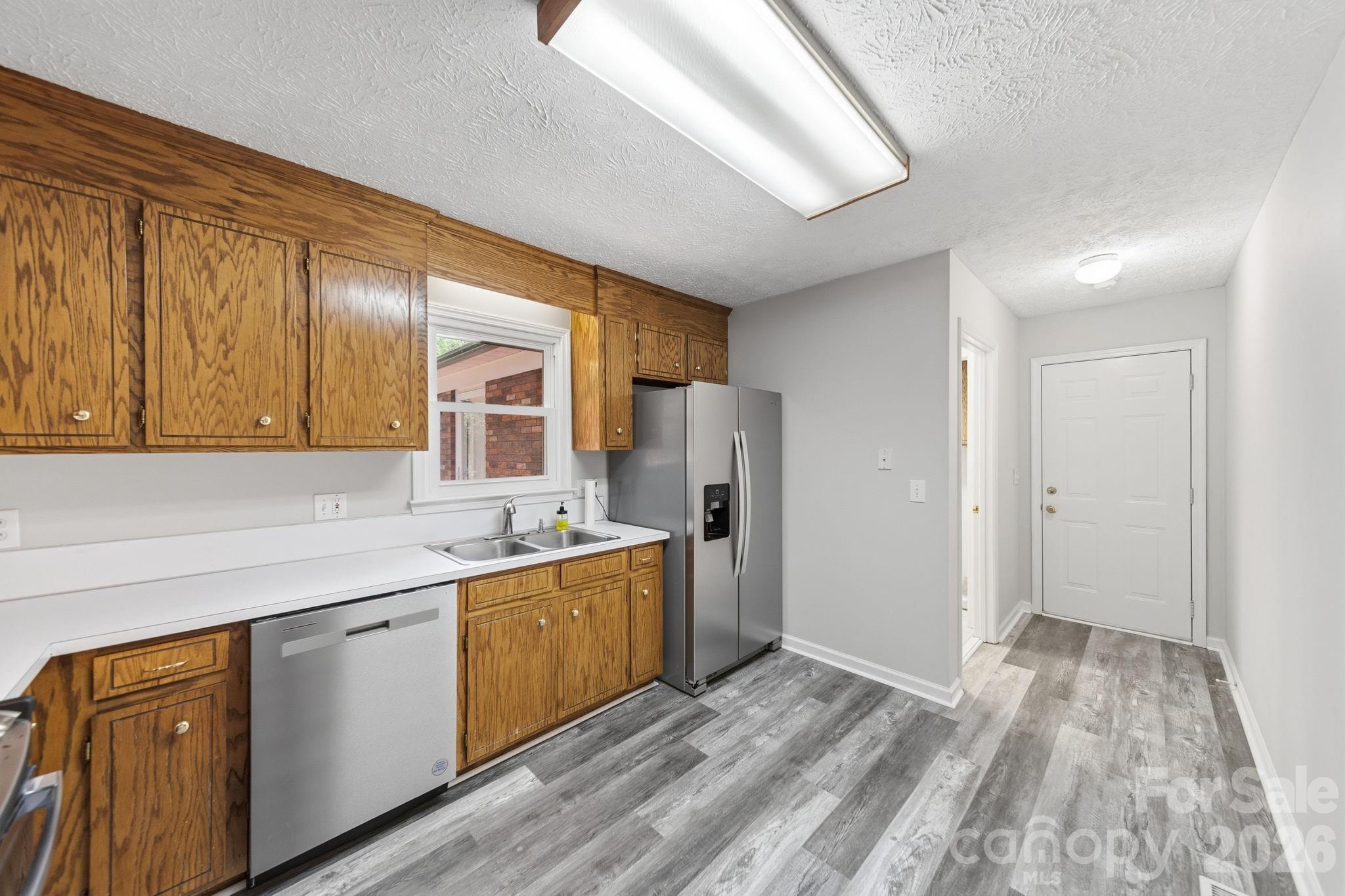 617 Autumn Drive Property Photo 17