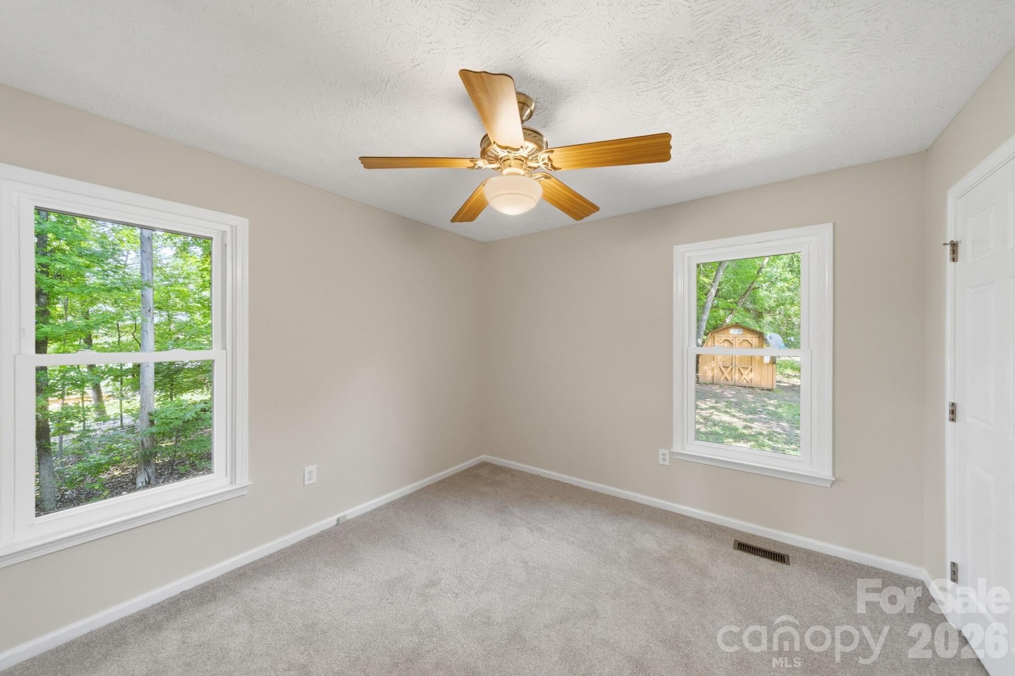 617 Autumn Drive Property Photo 36