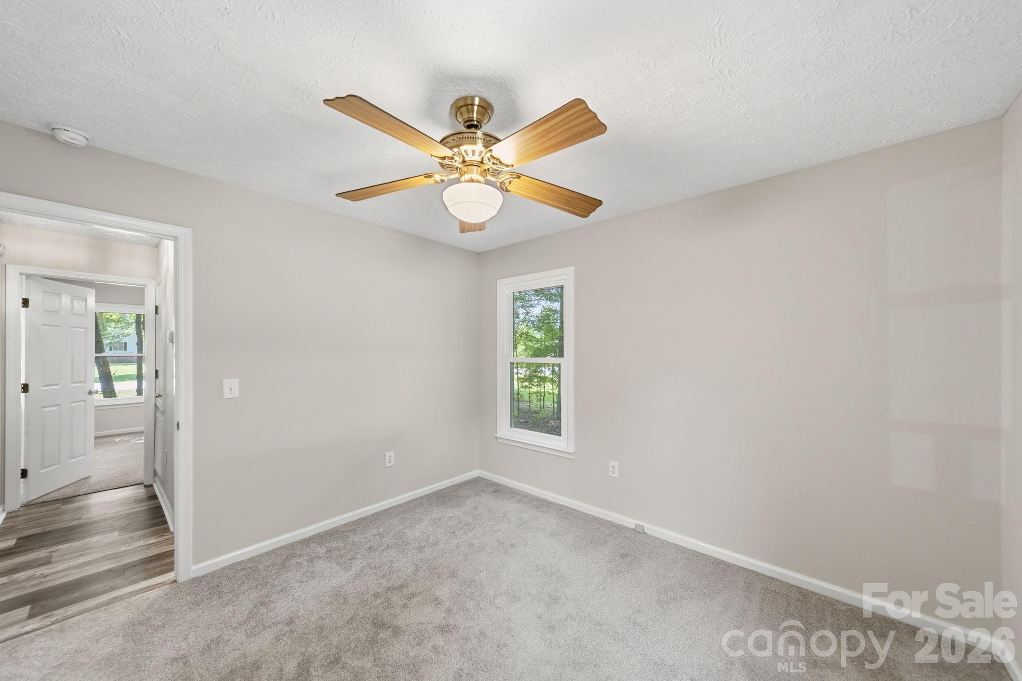 617 Autumn Drive Property Photo 38