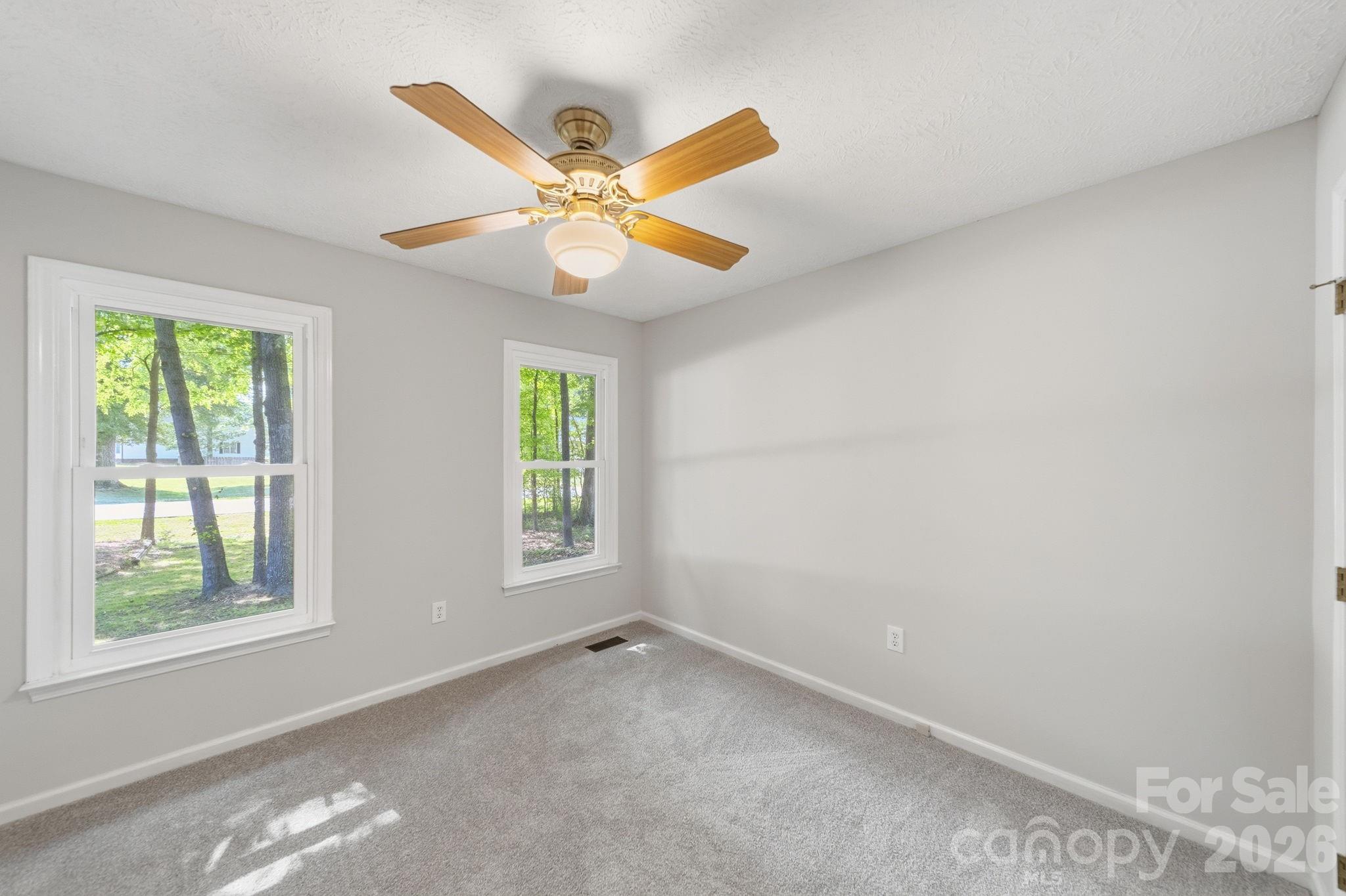 617 Autumn Drive Property Photo 40