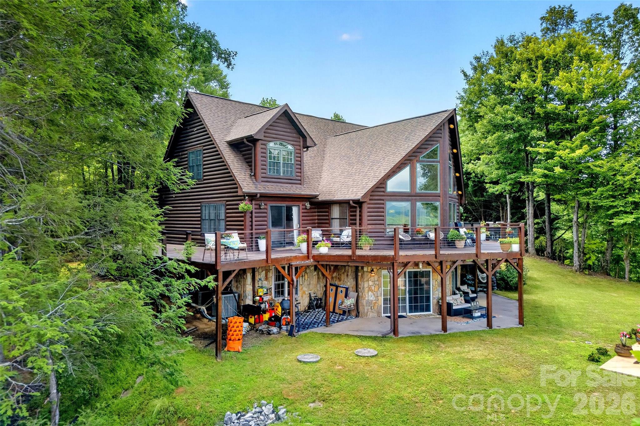 108 High Lake Drive Property Photo 2