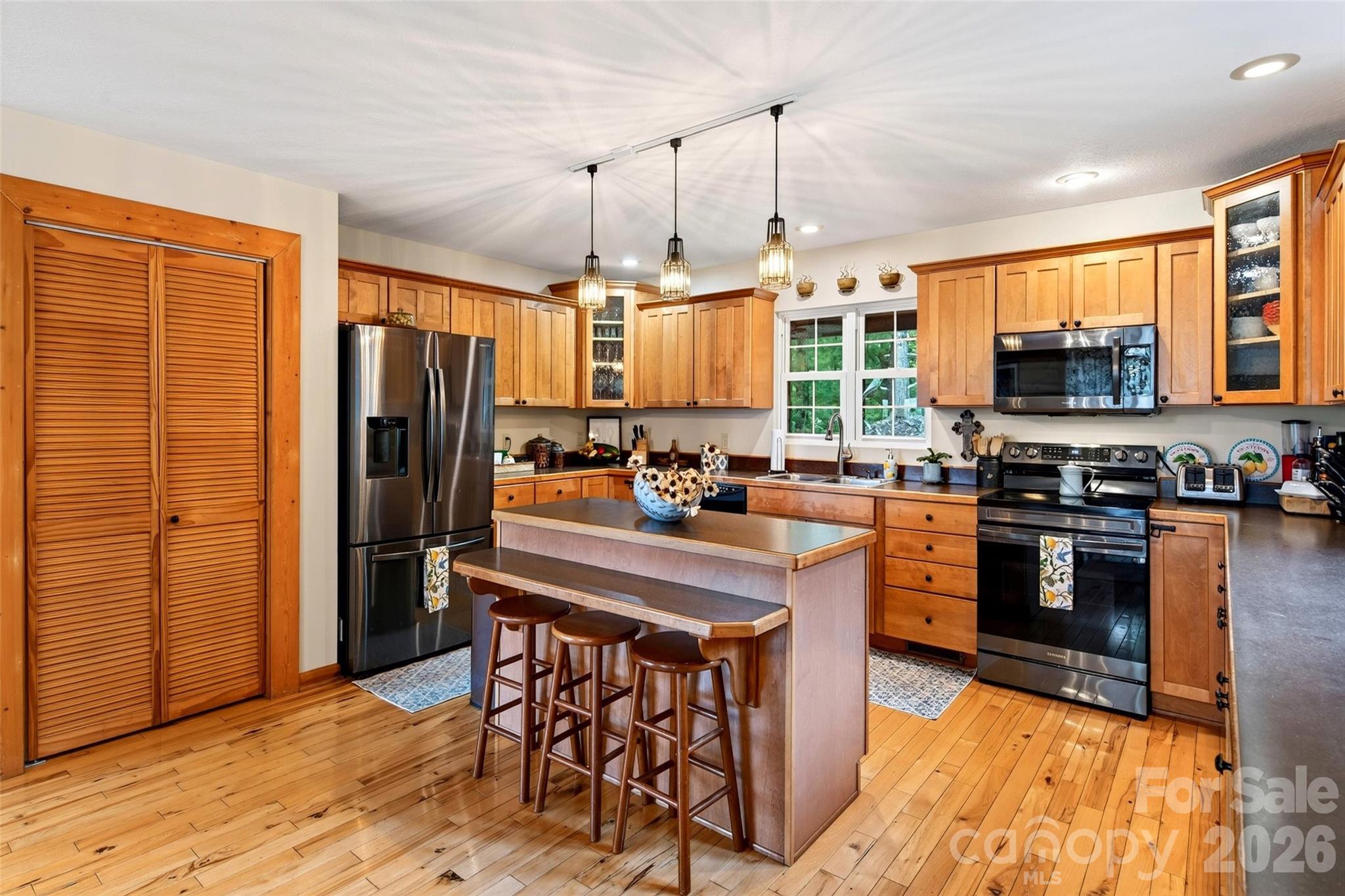 108 High Lake Drive Property Photo 15