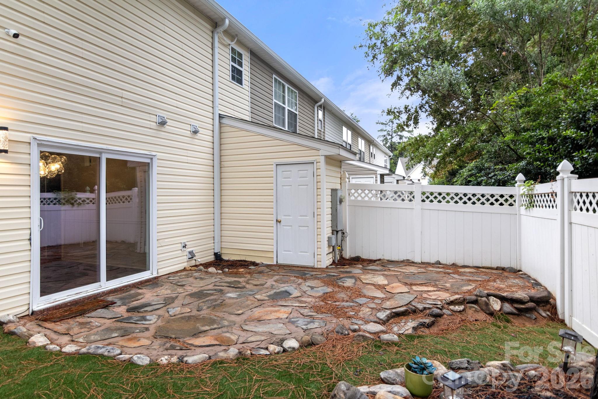 413 Caddy Street Property Photo 2