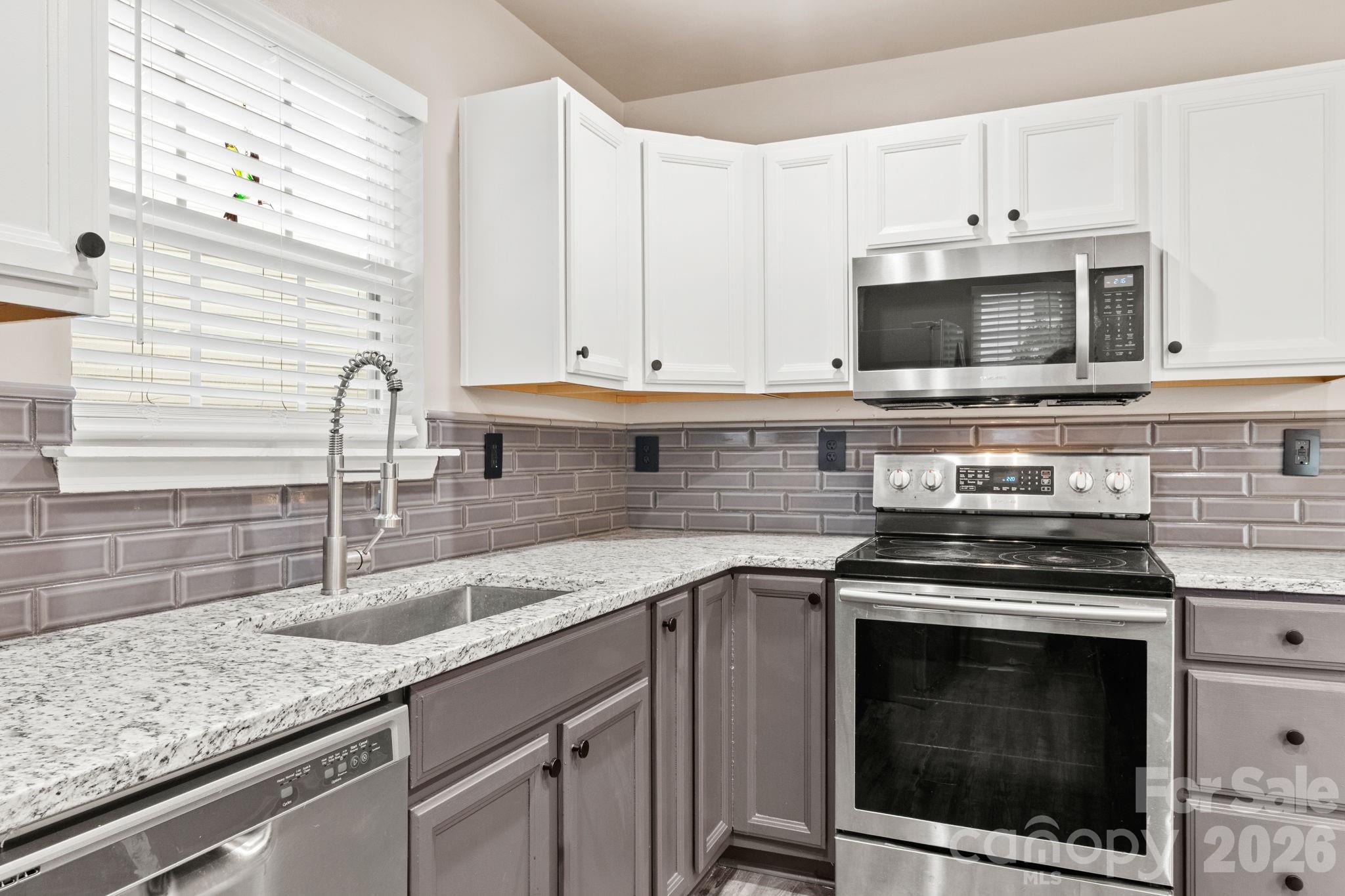 413 Caddy Street Property Photo 5