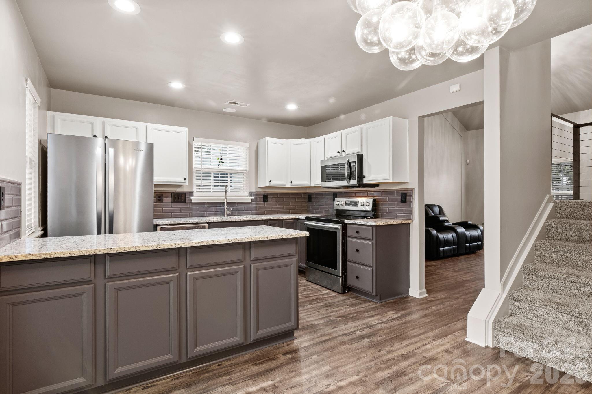 413 Caddy Street Property Photo 6