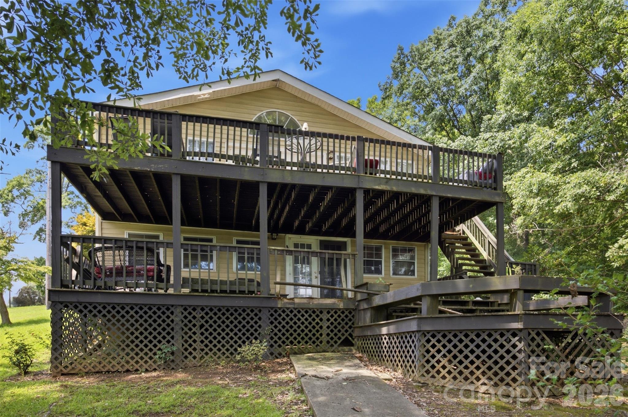 146 Duck Cove Road Property Photo 1