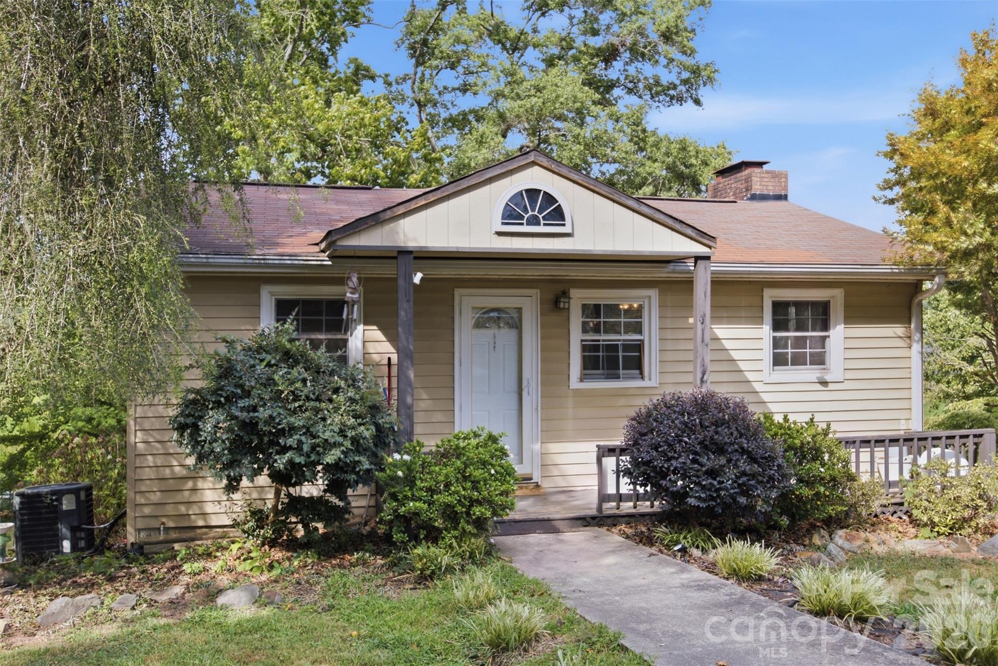 146 Duck Cove Road Property Photo 2