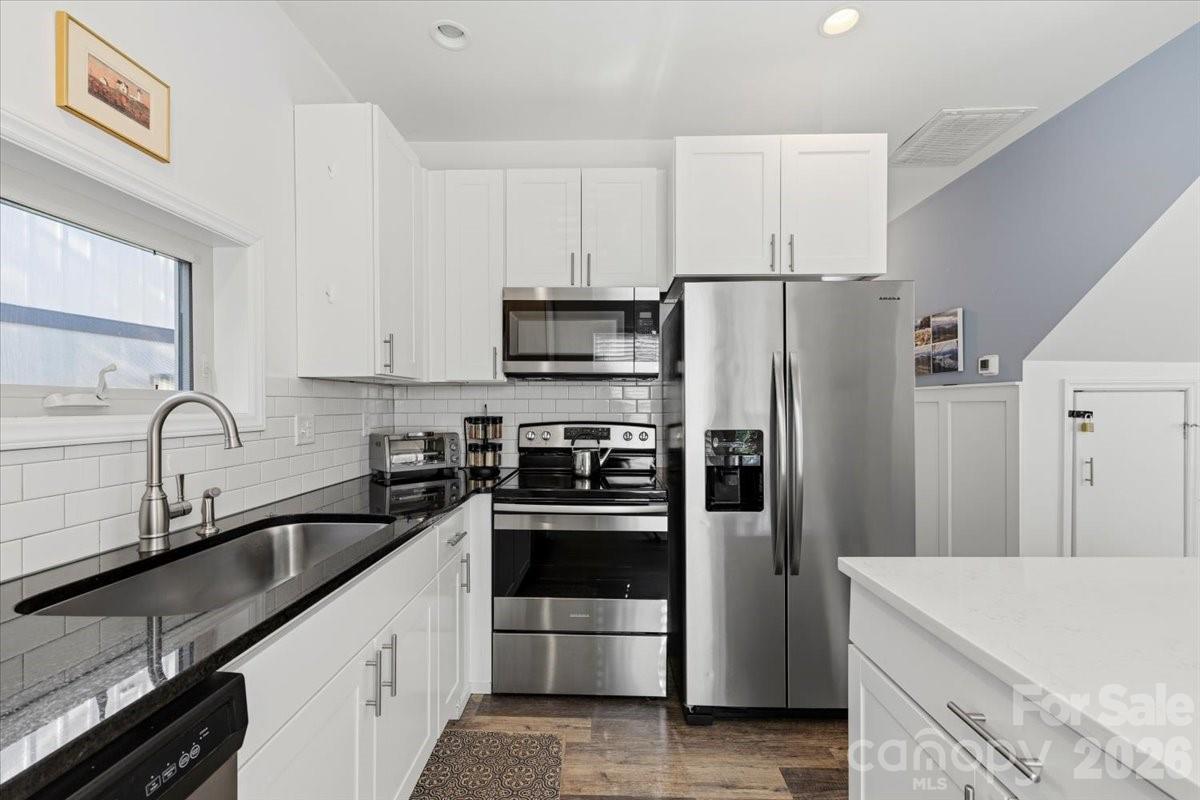 109 Portmanvilla Road Property Photo 3
