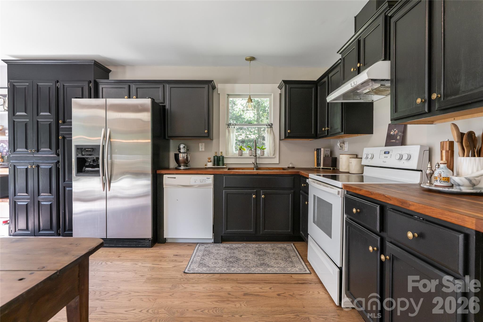 360 Pinners Cove Road Property Photo 11