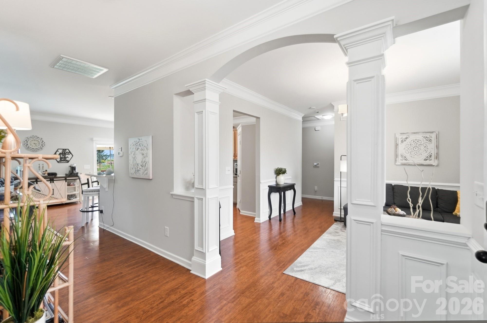 105 Kingston Drive Property Photo 3