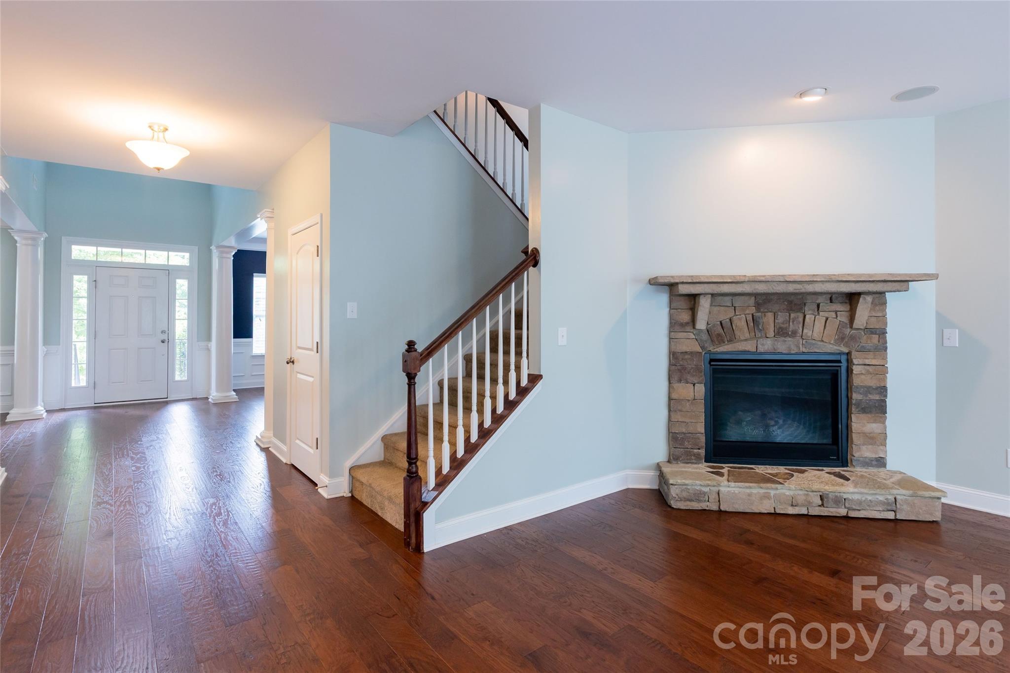 404 E Waterlynn Road Property Photo 8