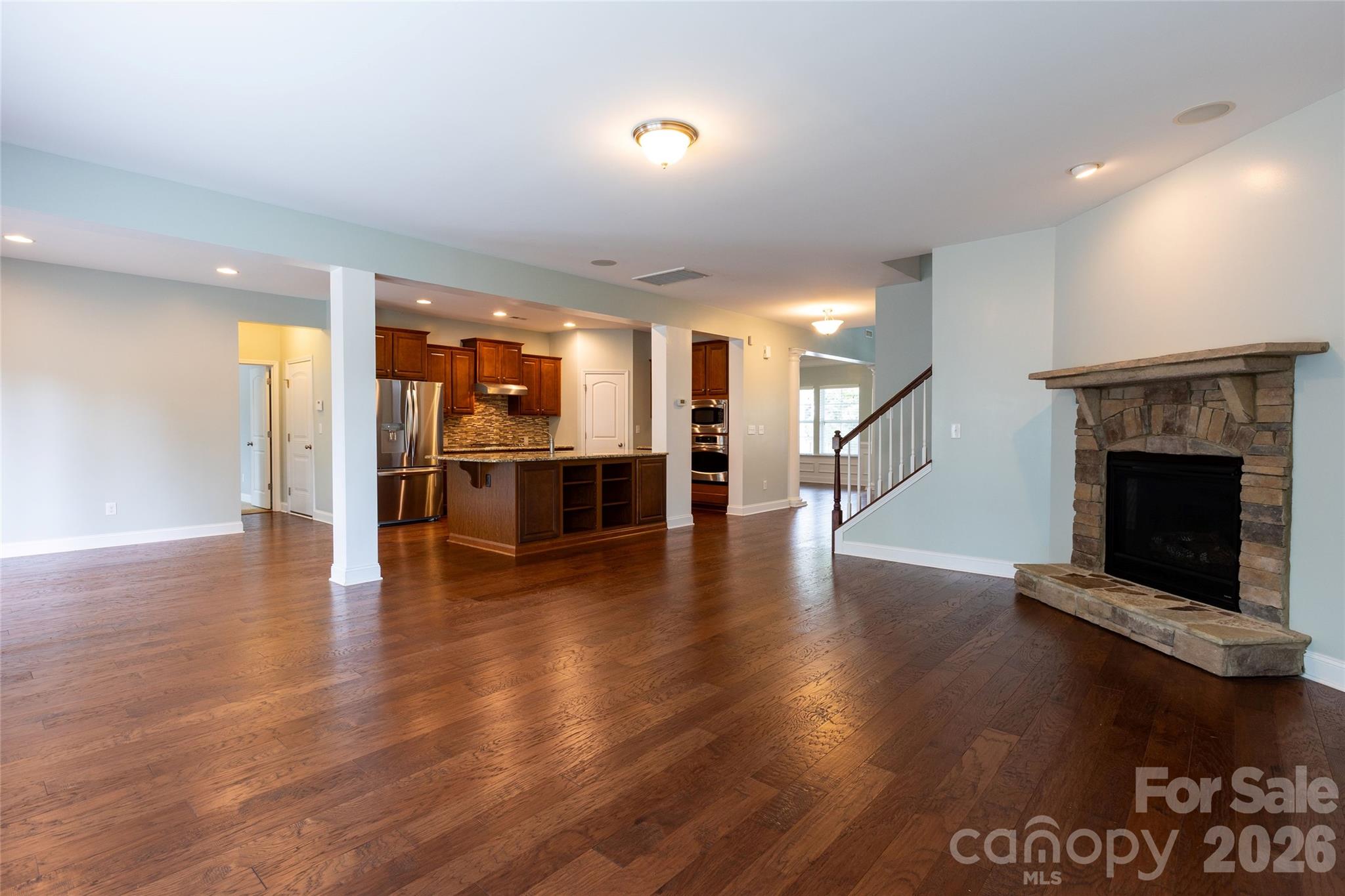 404 E Waterlynn Road Property Photo 9