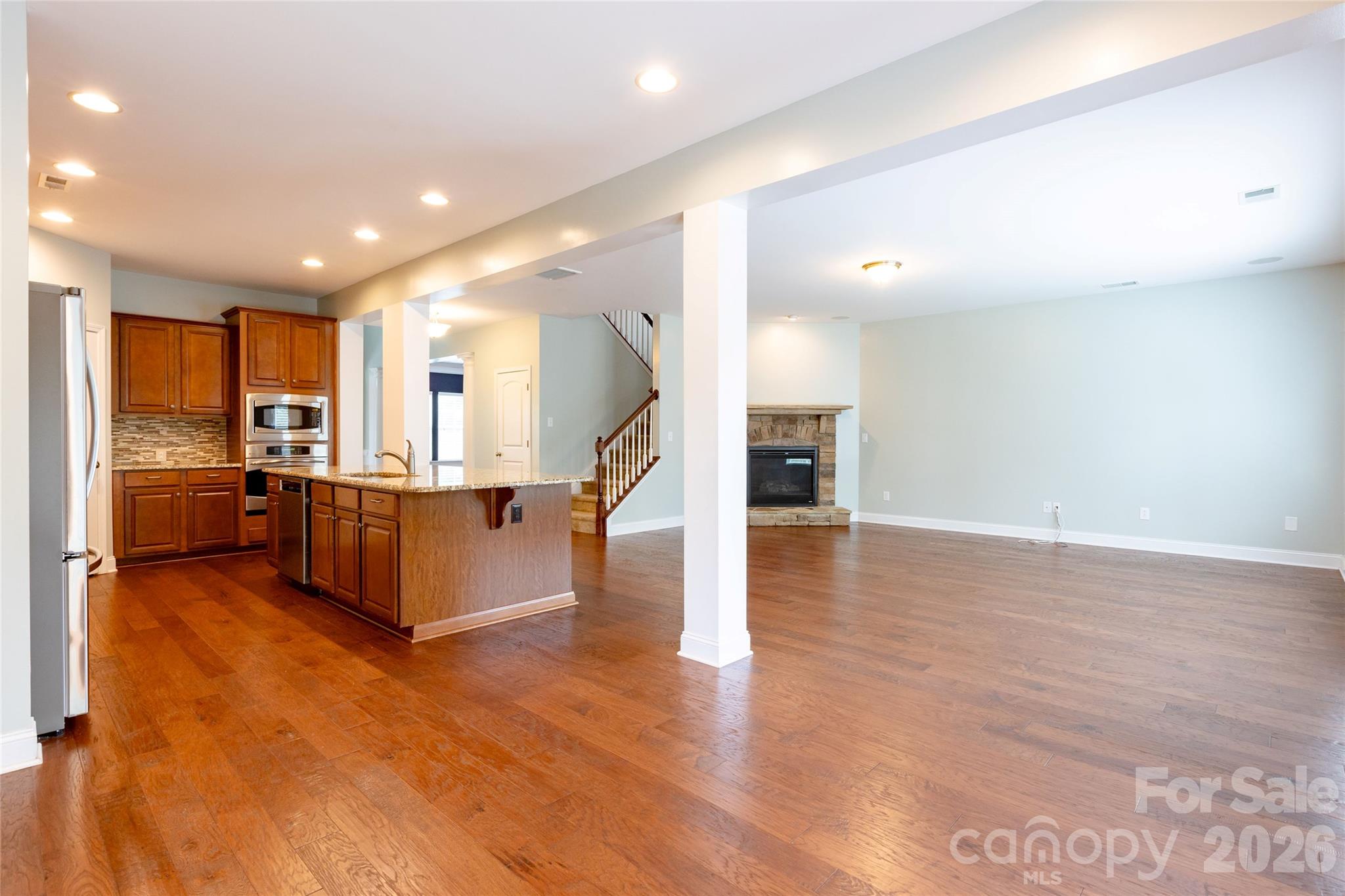 404 E Waterlynn Road Property Photo 10