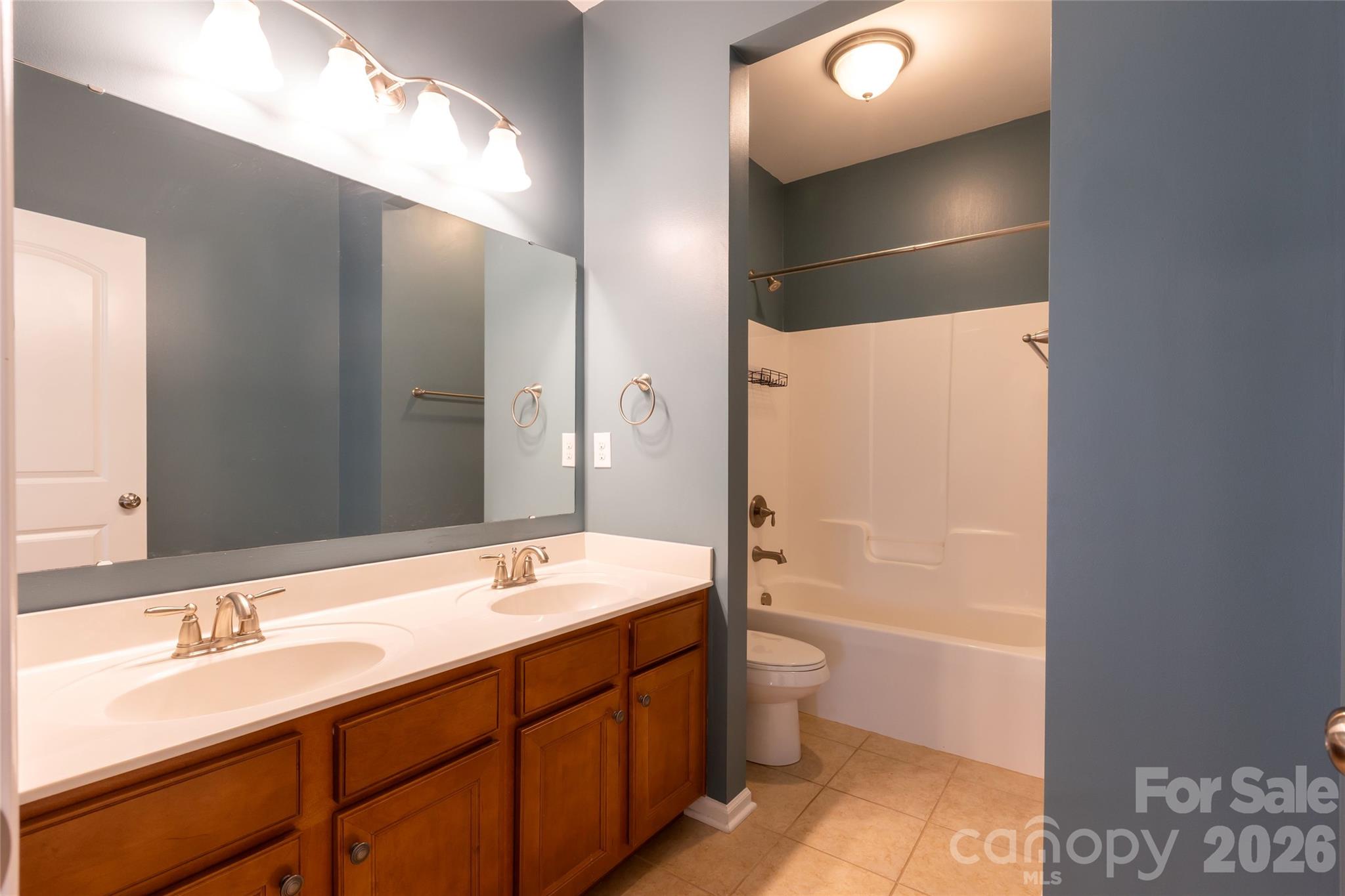 404 E Waterlynn Road Property Photo 25