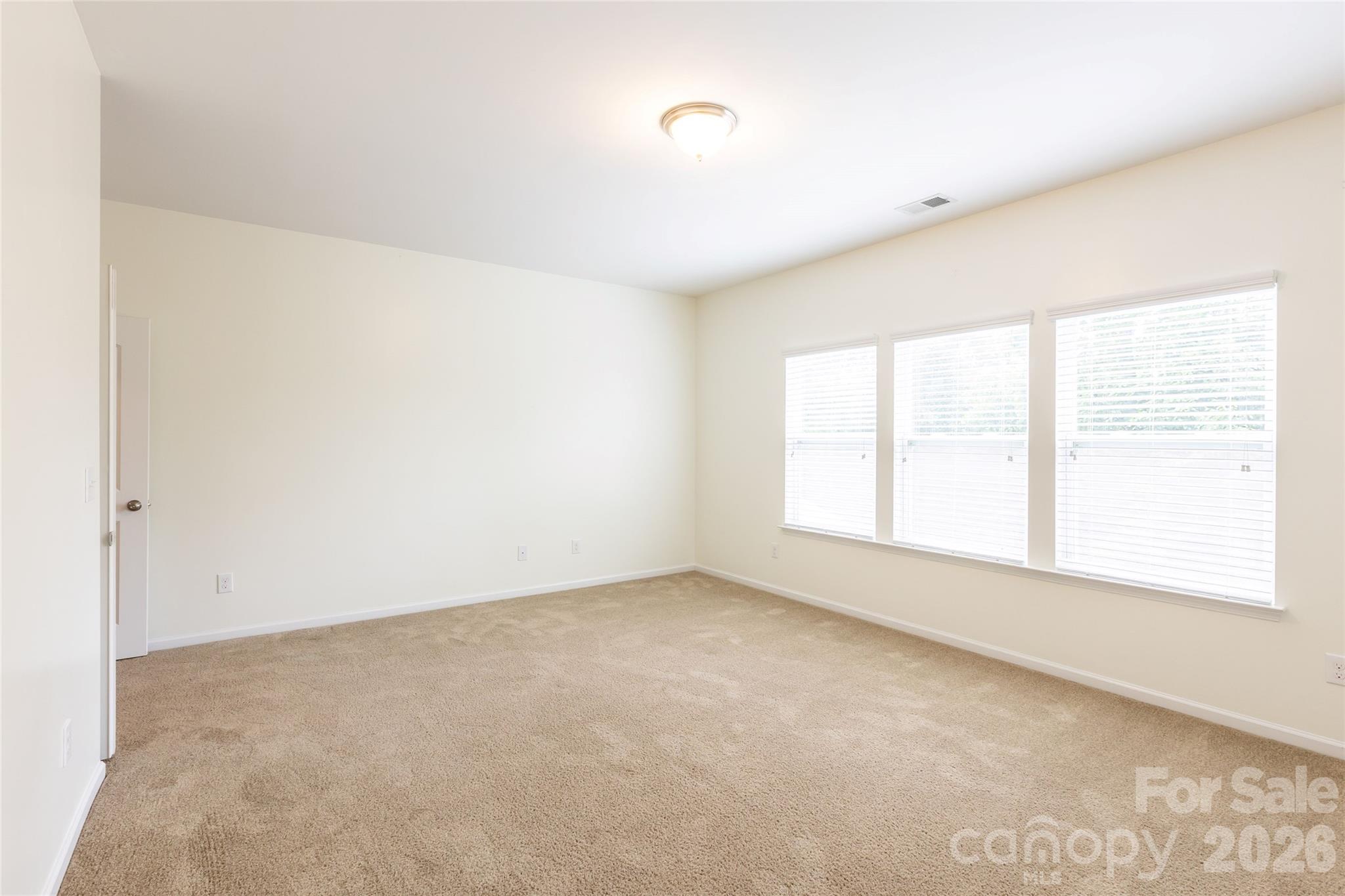 404 E Waterlynn Road Property Photo 40