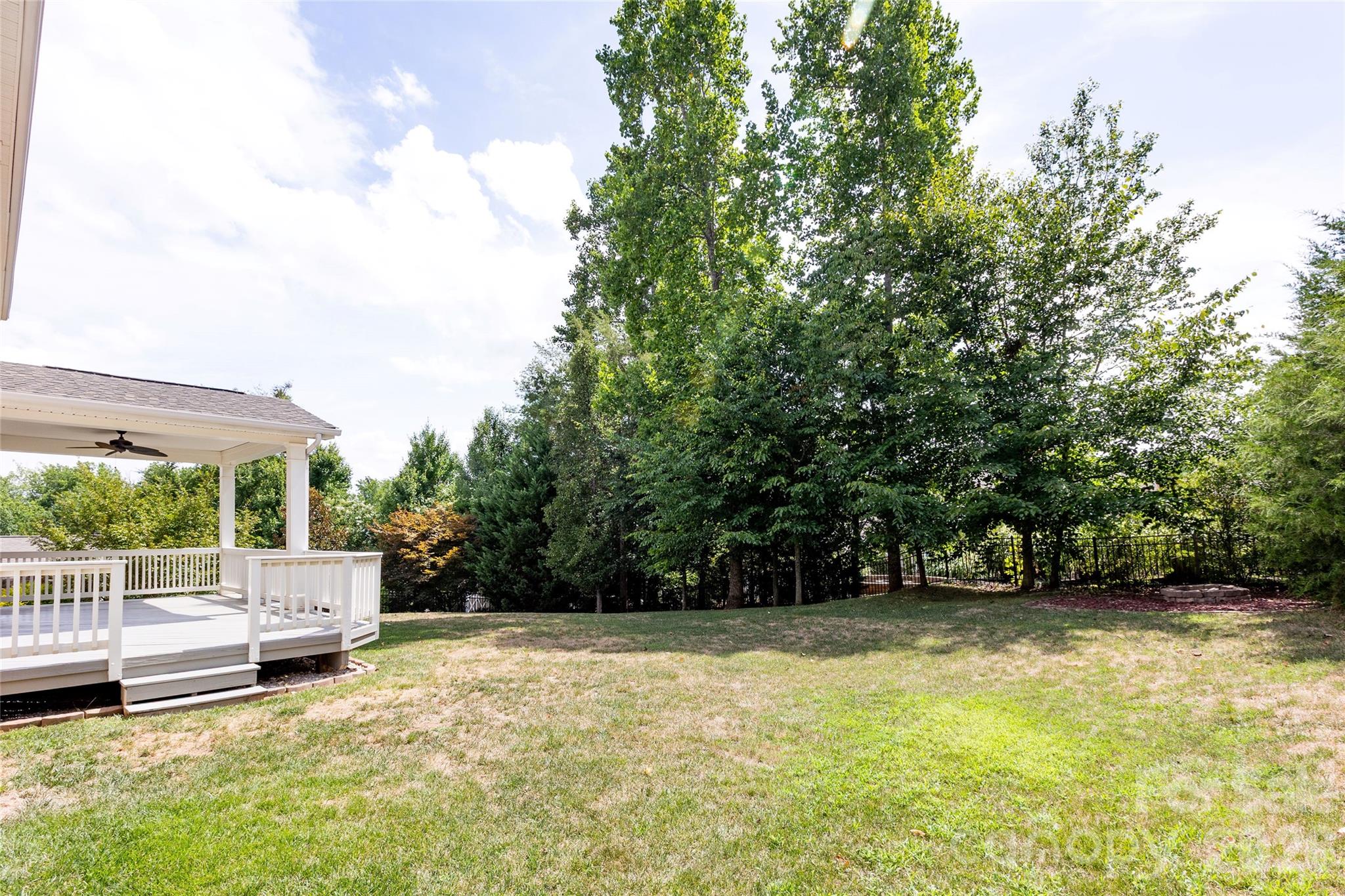 404 E Waterlynn Road Property Photo 44