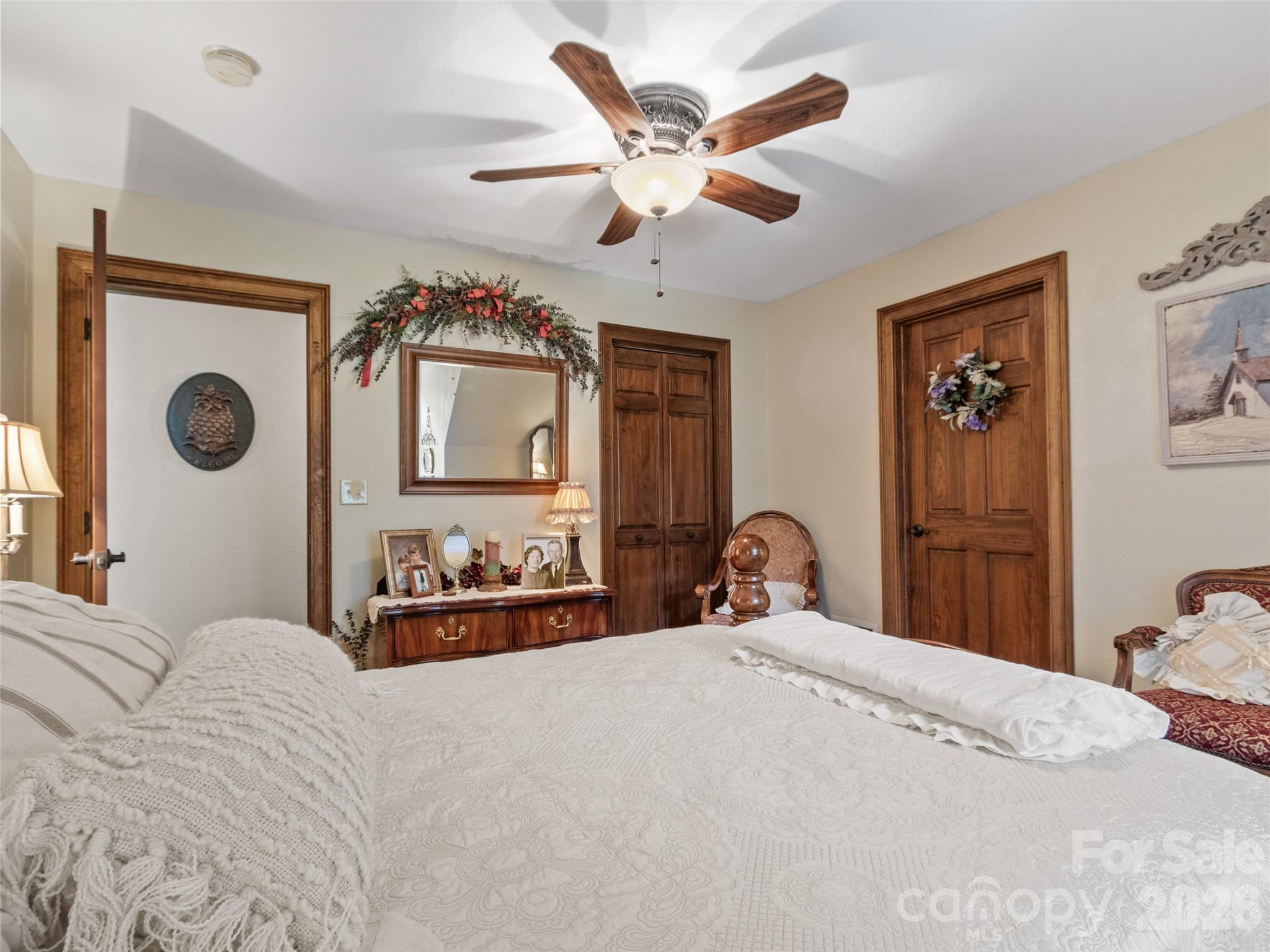 38 Peterson Lane Property Photo 34