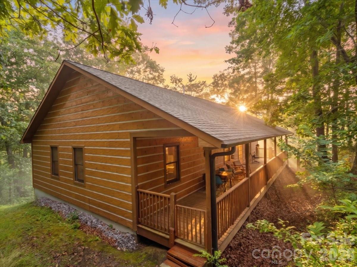 67 Hawks Landing Property Photo 1