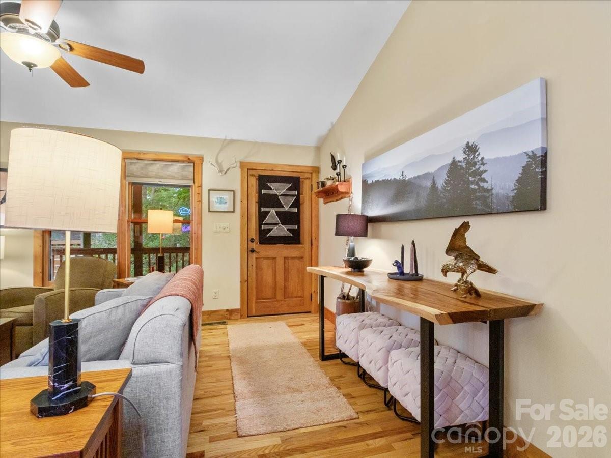 67 Hawks Landing Property Photo 4