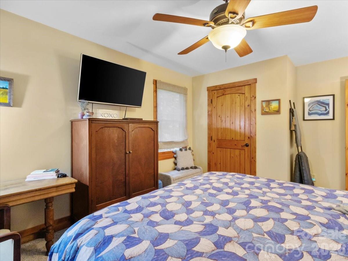 67 Hawks Landing Property Photo 24