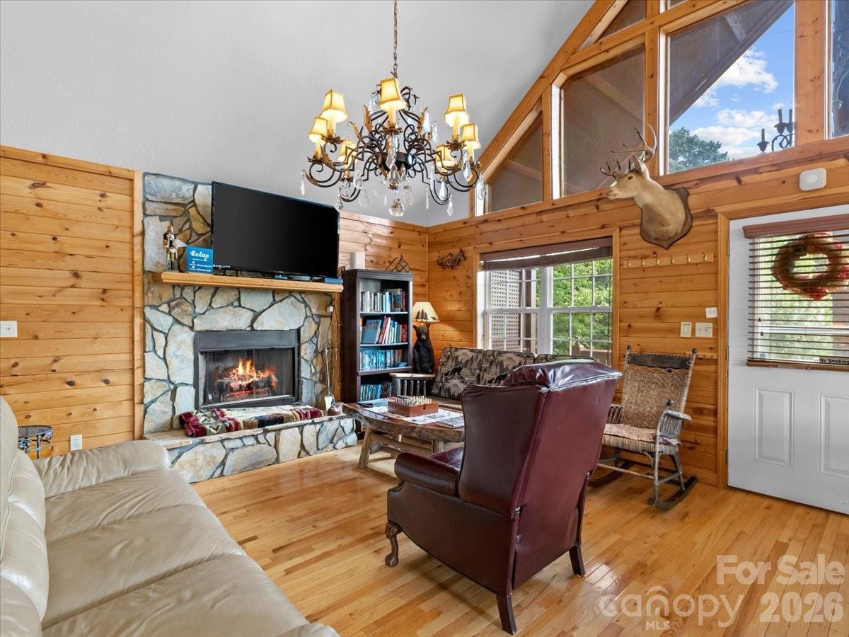 49 Pinnacle Road Property Photo 5