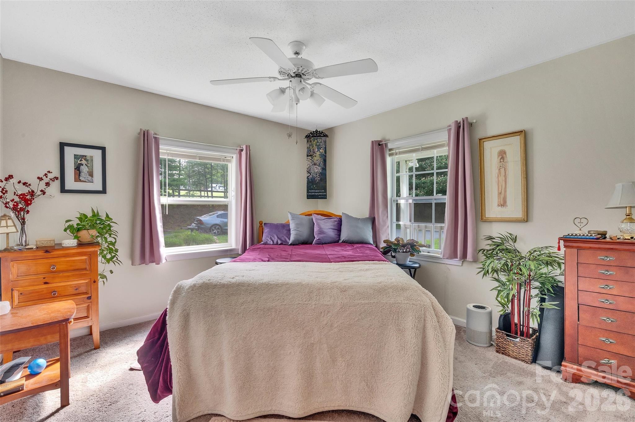 1095 E Prince Road Property Photo 13