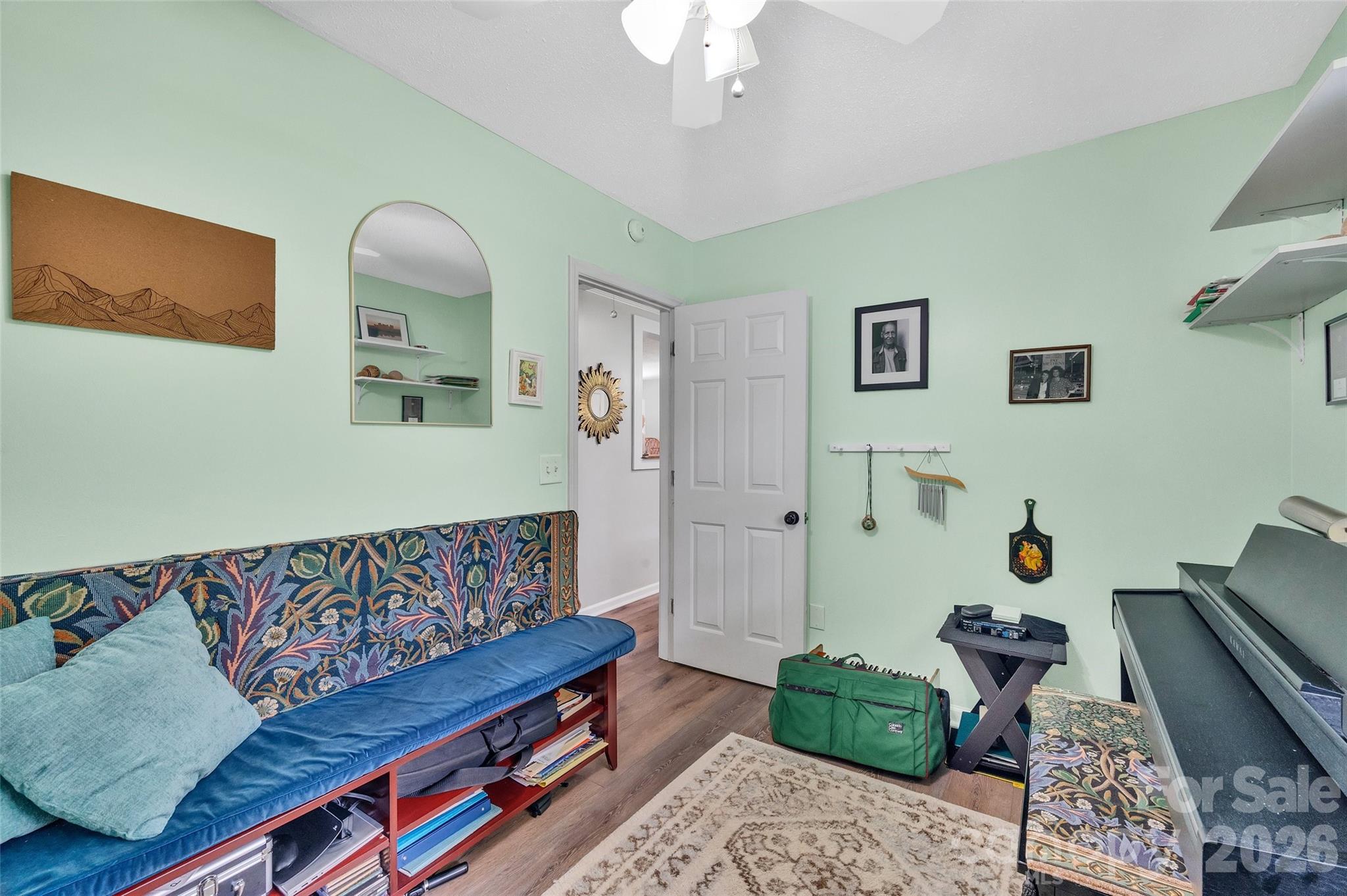 1095 E Prince Road Property Photo 16