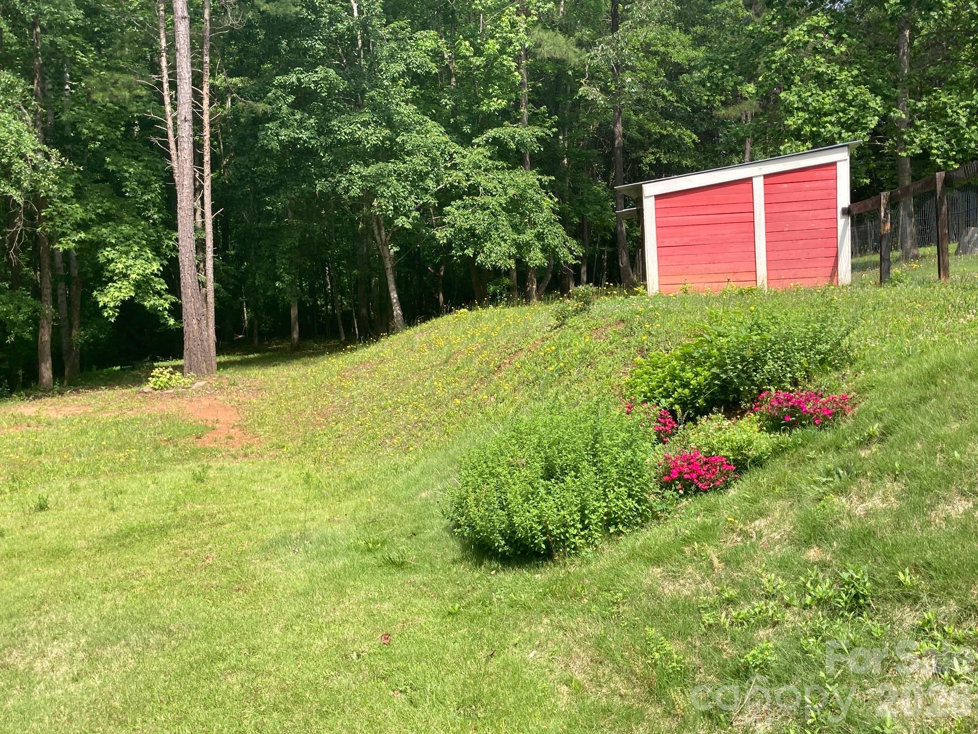 1095 E Prince Road Property Photo 40