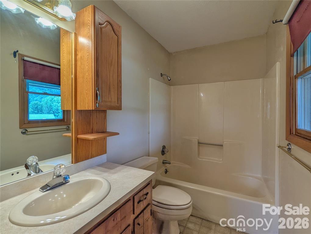 84 Stoney Ridge Loop Property Photo 24