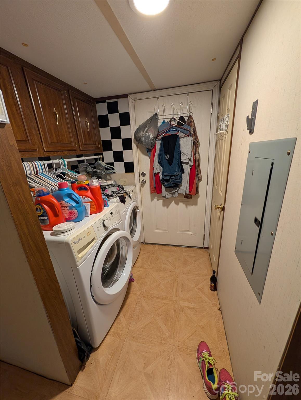 2339 Journeys Pass Property Photo 22