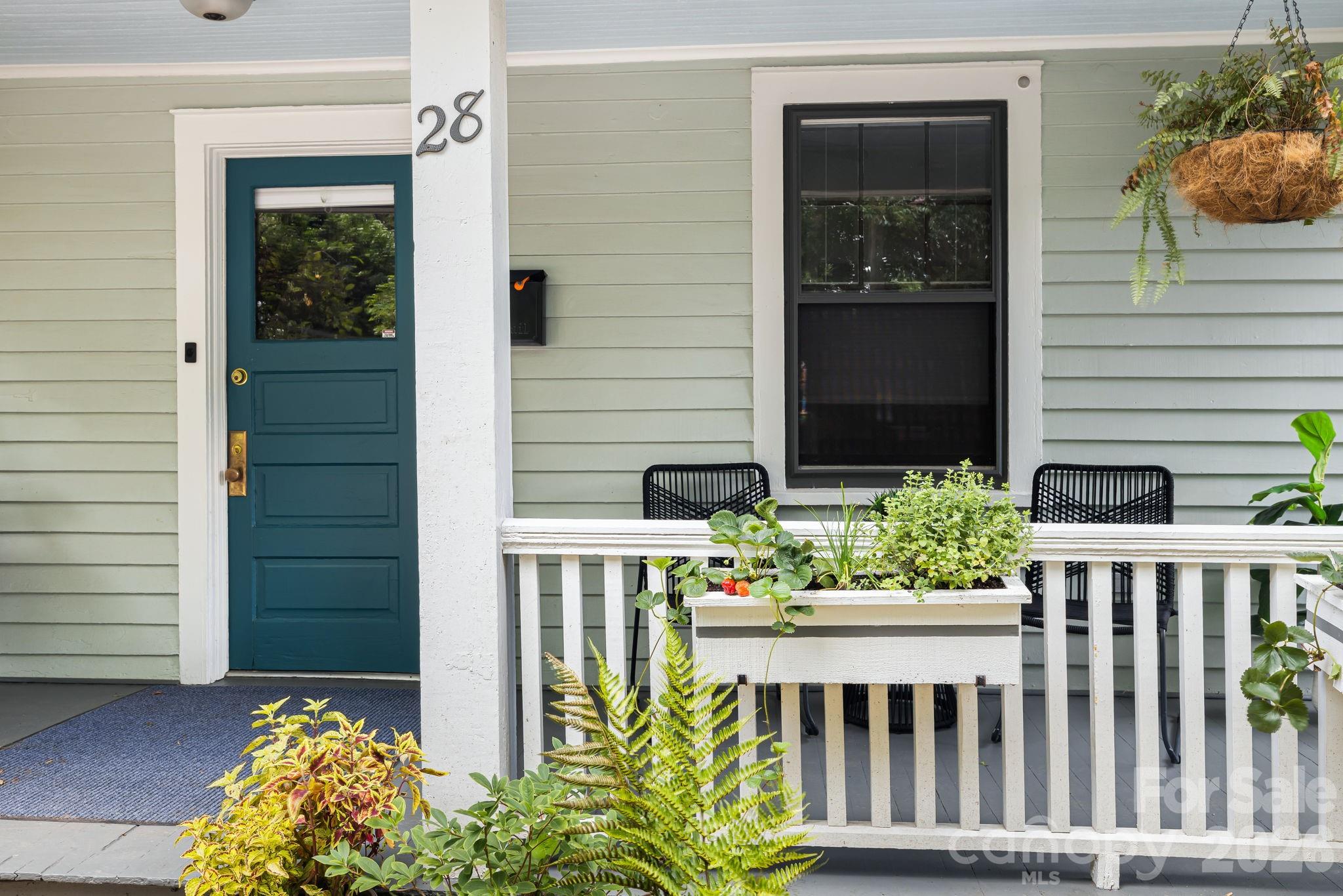28 Woodlawn Avenue Property Photo 6