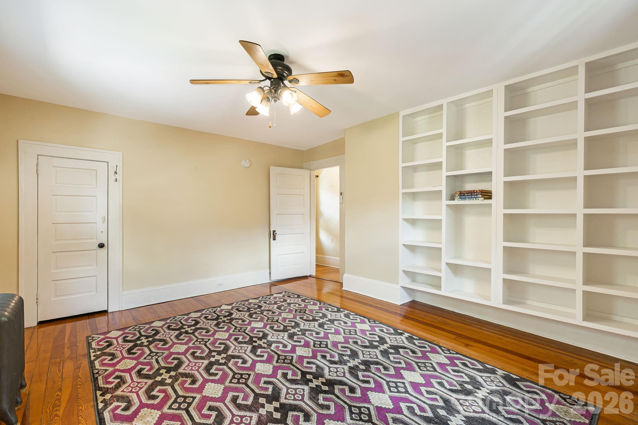 28 Woodlawn Avenue Property Photo 33