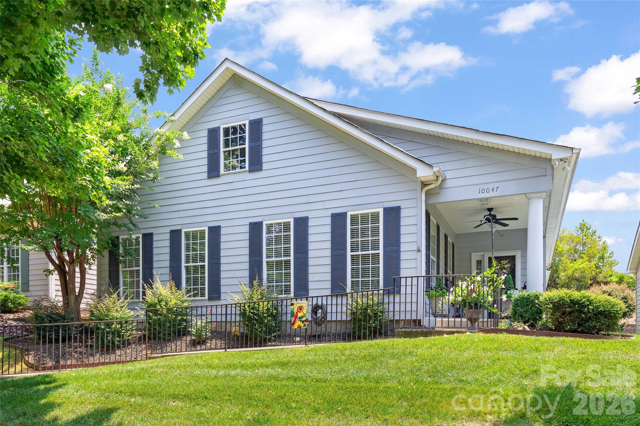 10047 Bishops Gate Boulevard Property Photo 2