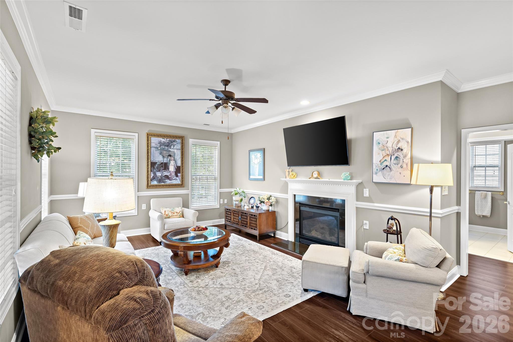10047 Bishops Gate Boulevard Property Photo 8