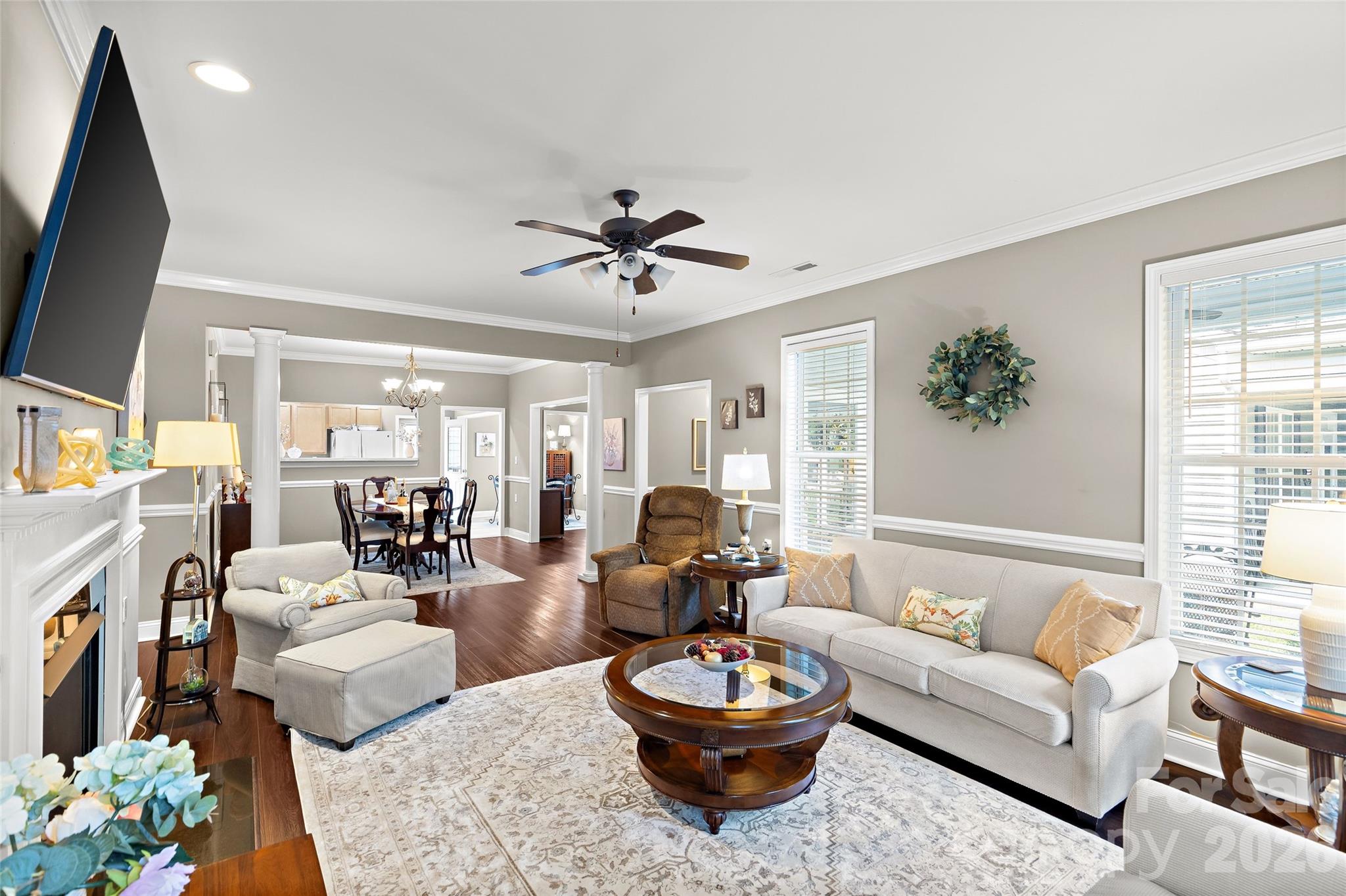 10047 Bishops Gate Boulevard Property Photo 9