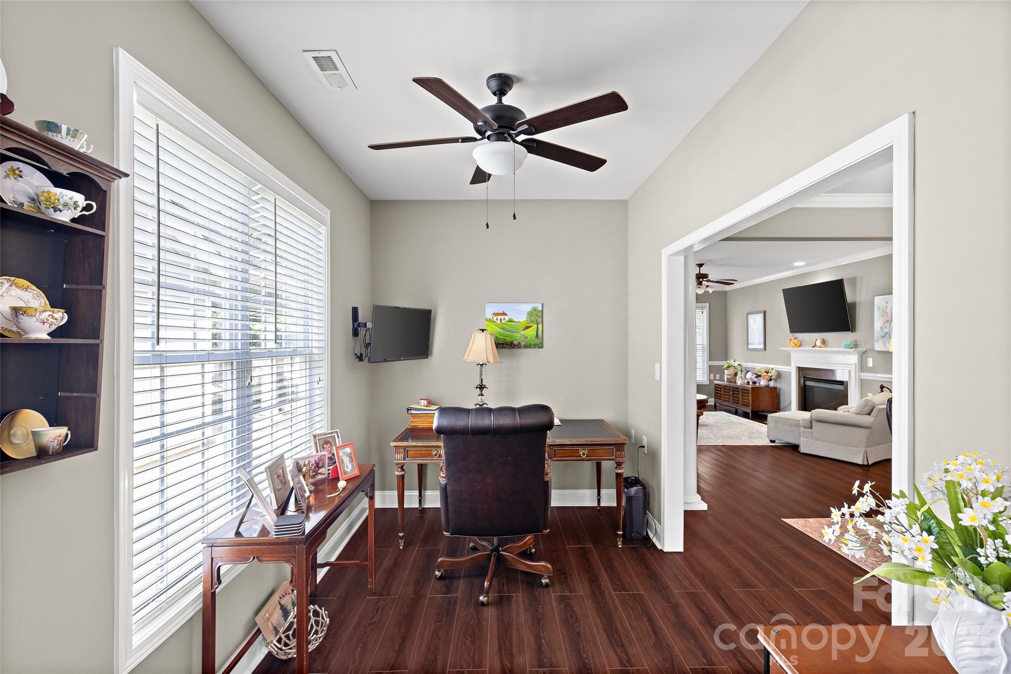 10047 Bishops Gate Boulevard Property Photo 12