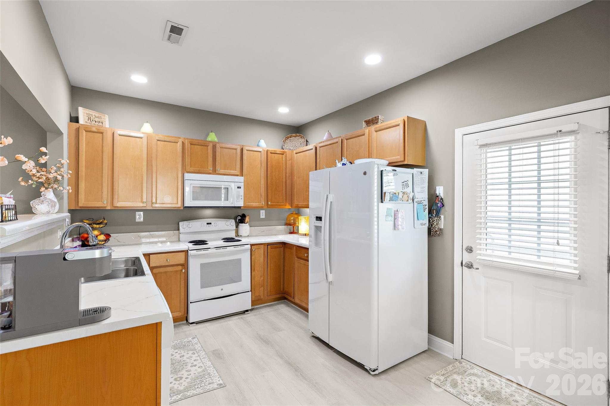 10047 Bishops Gate Boulevard Property Photo 14