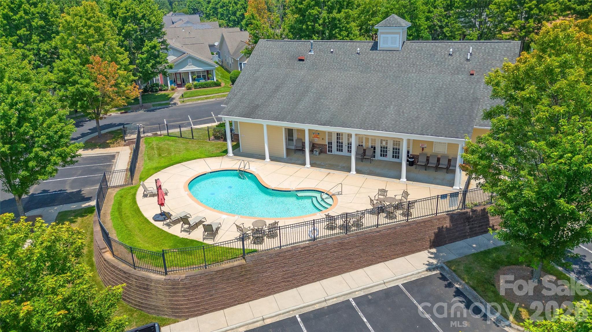 10047 Bishops Gate Boulevard Property Photo 23