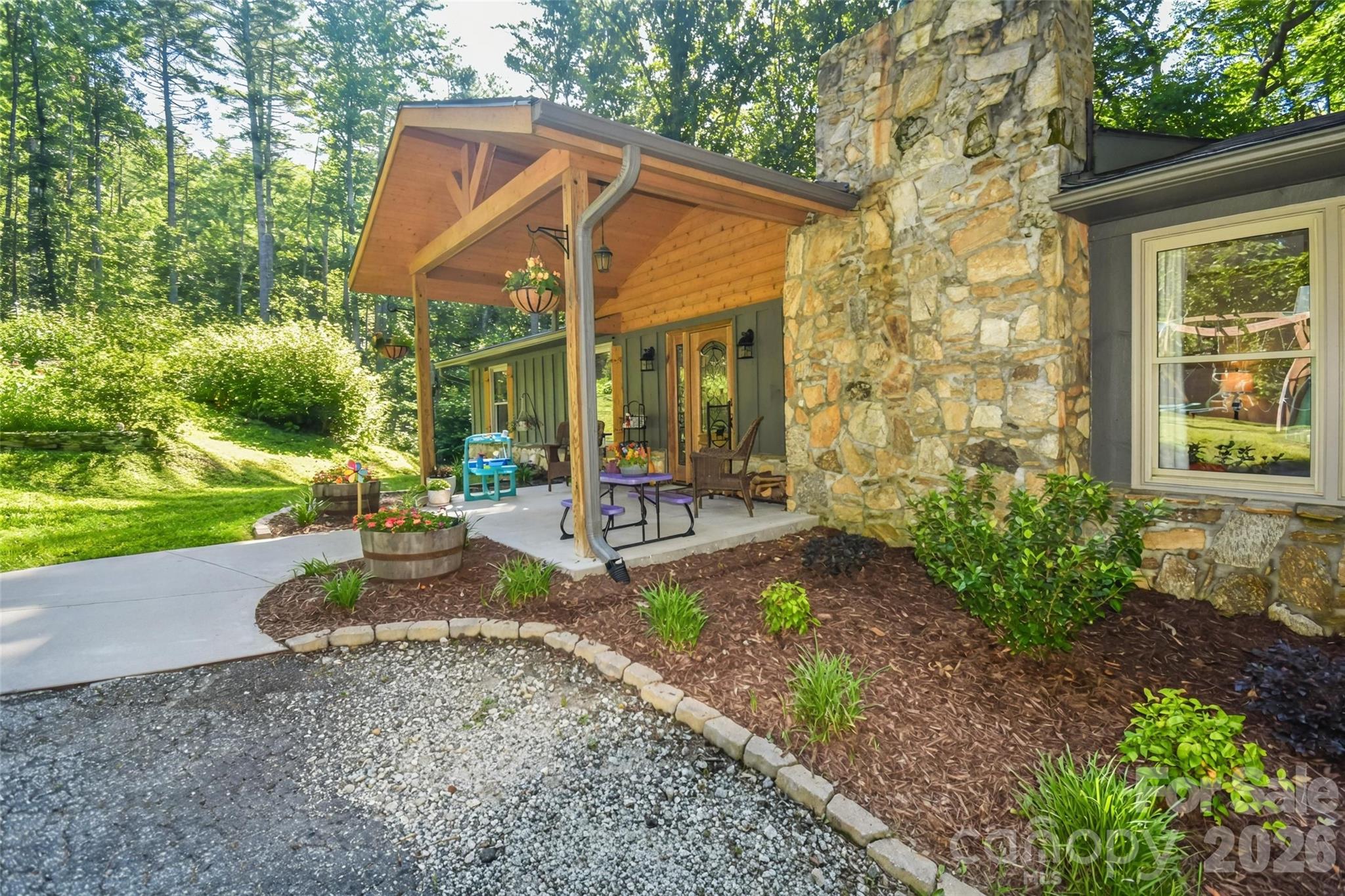 336 Hillside Road Property Photo 2