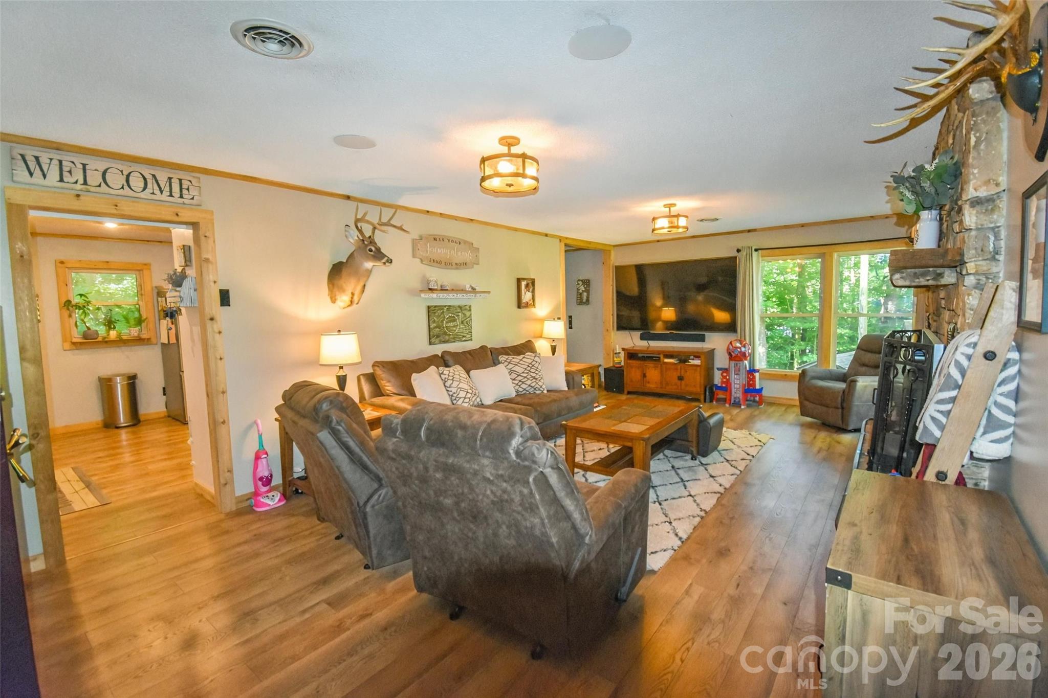 336 Hillside Road Property Photo 4
