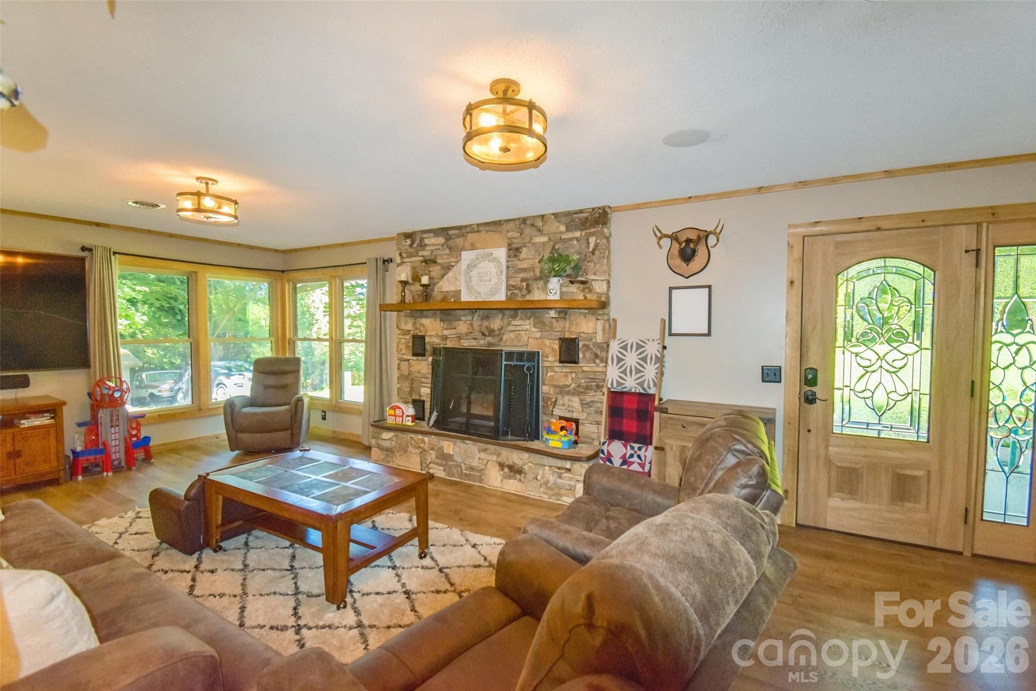 336 Hillside Road Property Photo 5