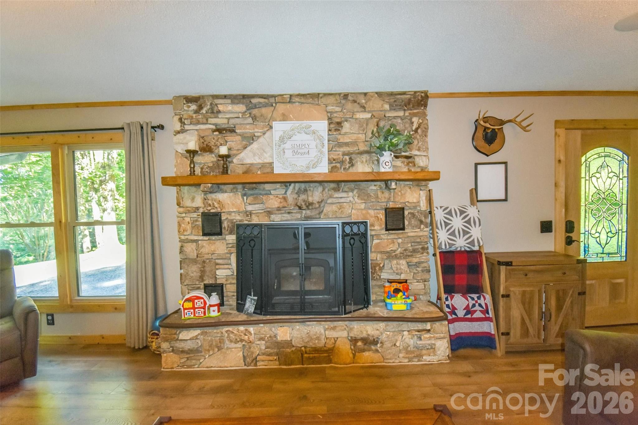 336 Hillside Road Property Photo 6