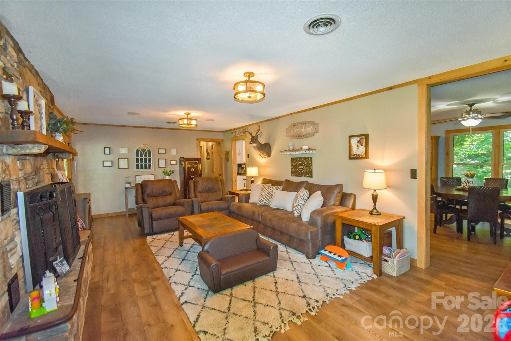 336 Hillside Road Property Photo 8