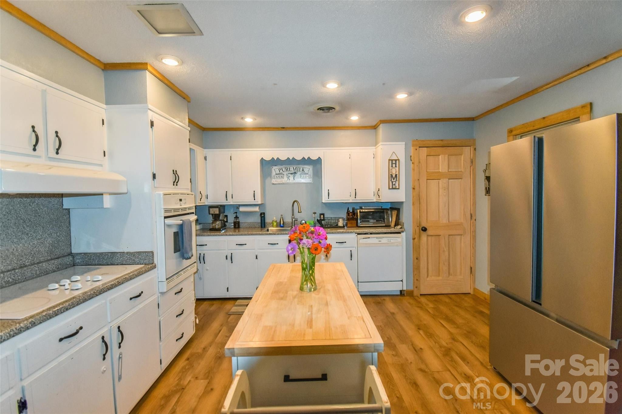 336 Hillside Road Property Photo 14
