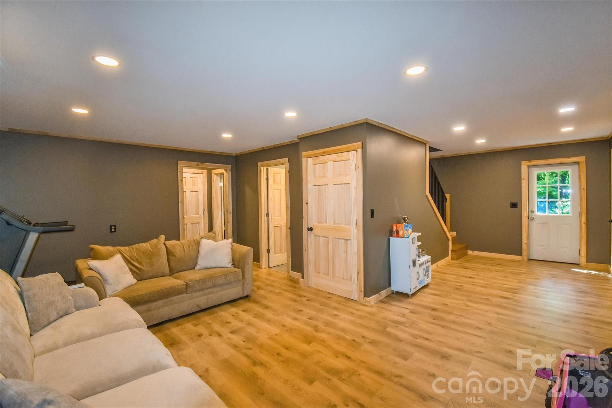 336 Hillside Road Property Photo 27