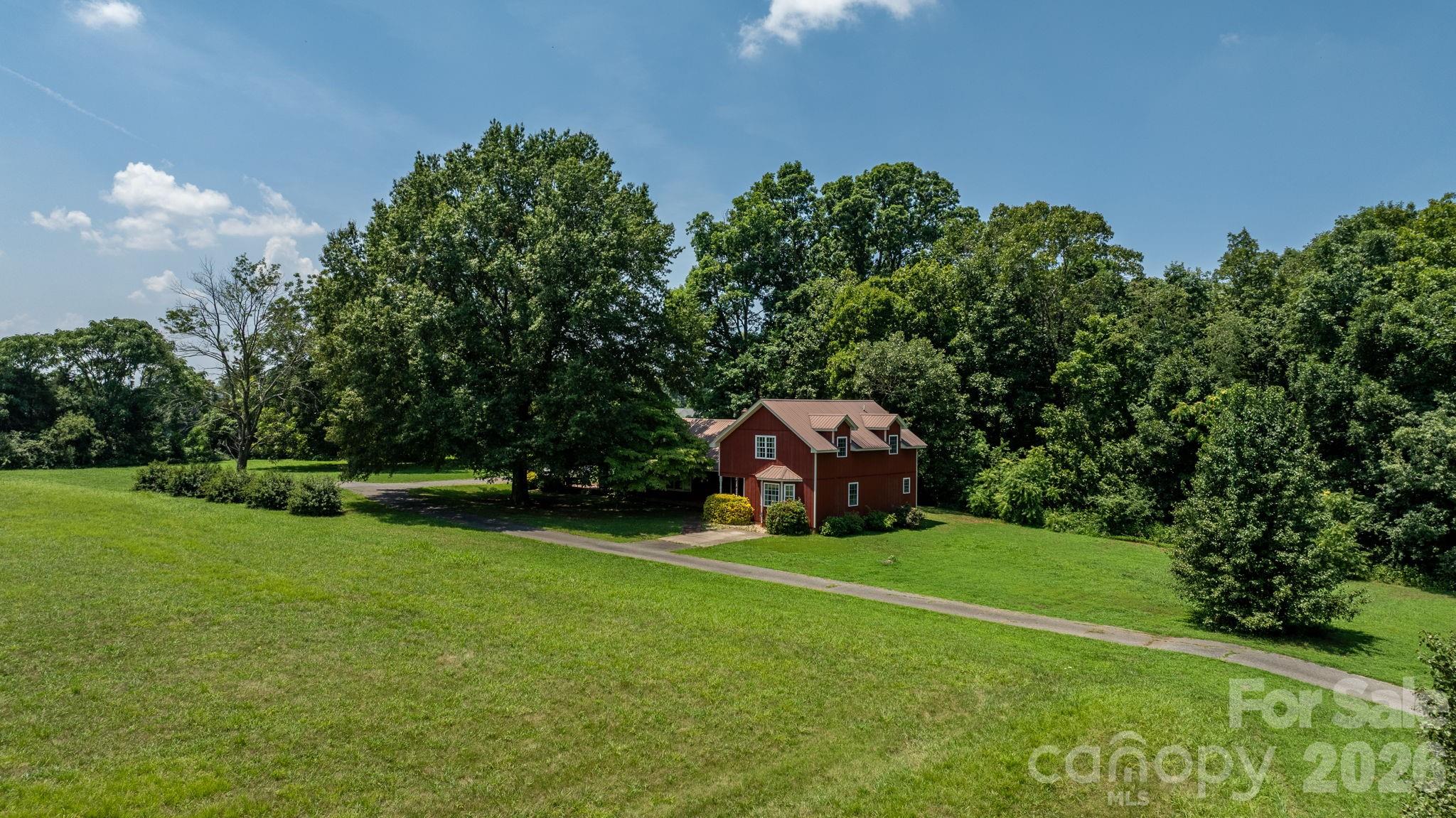 2097 Hermit Trail Property Photo 3