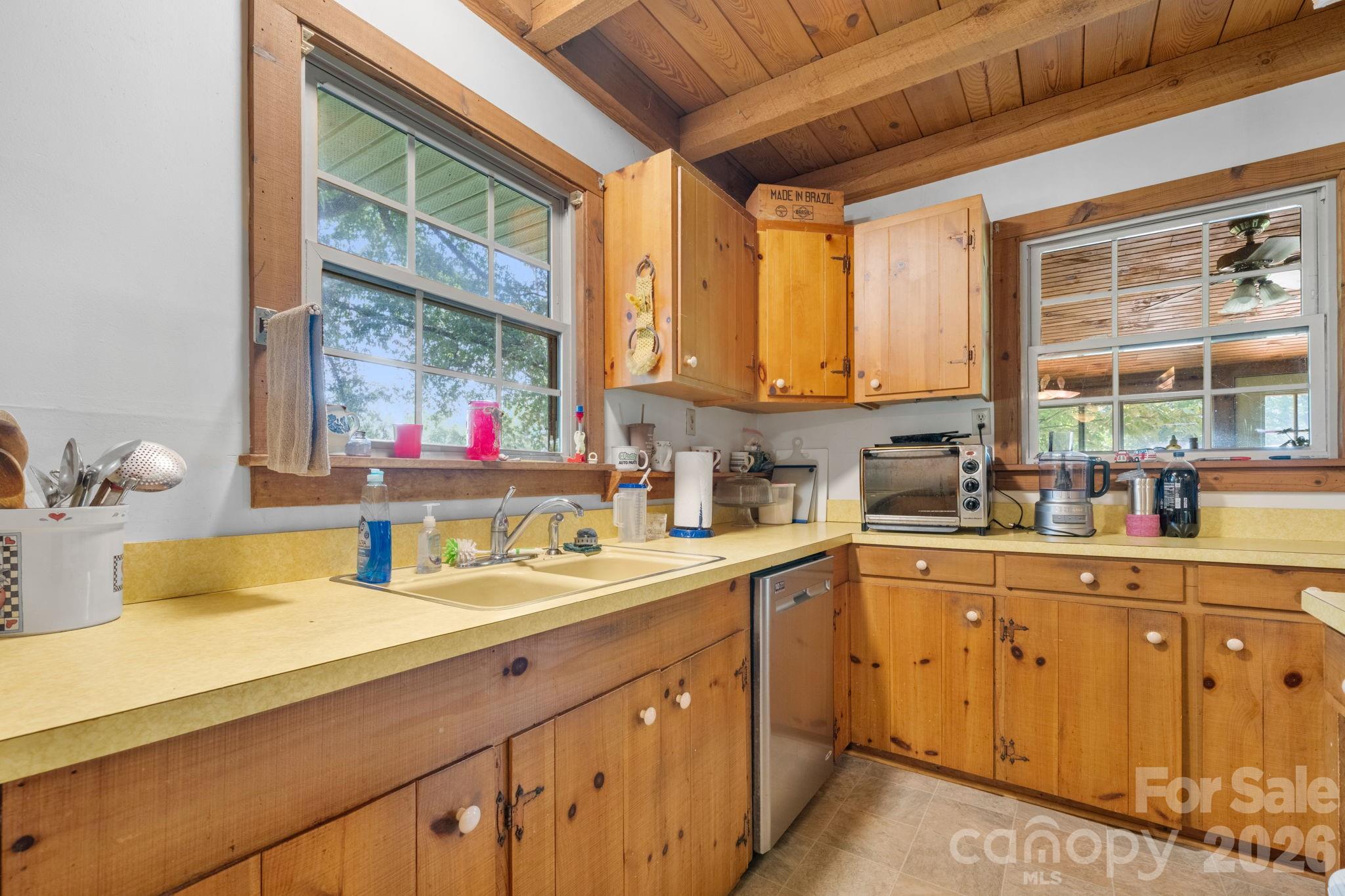 2097 Hermit Trail Property Photo 10