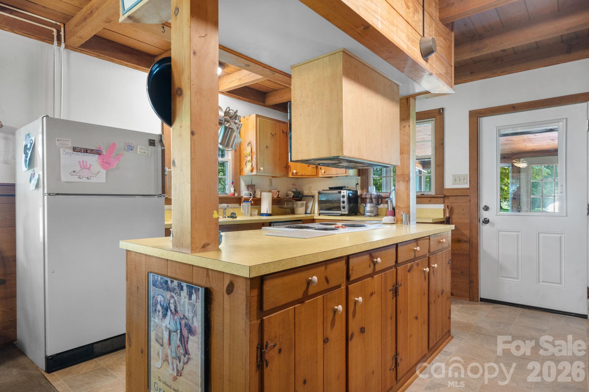 2097 Hermit Trail Property Photo 12
