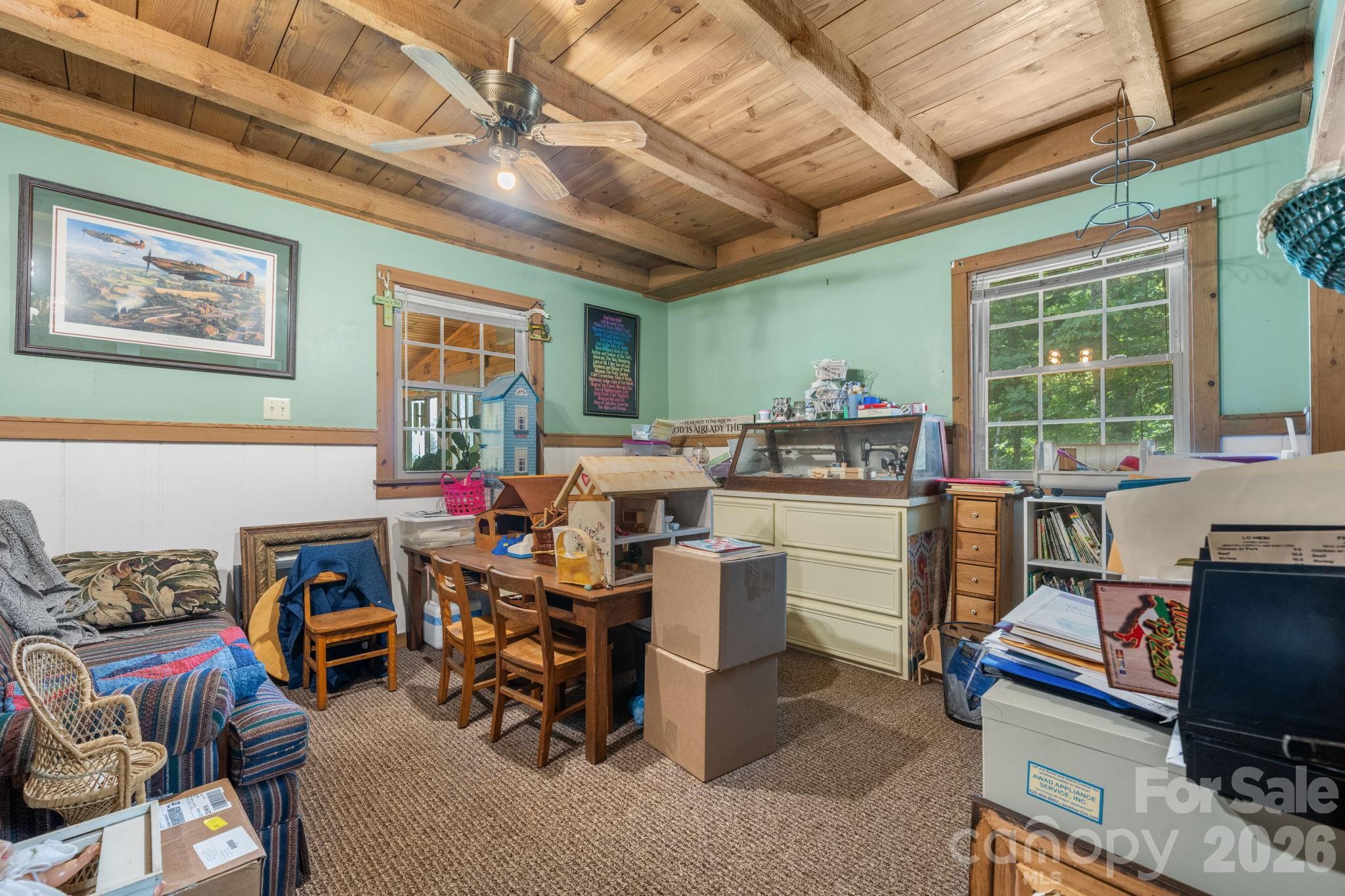 2097 Hermit Trail Property Photo 14